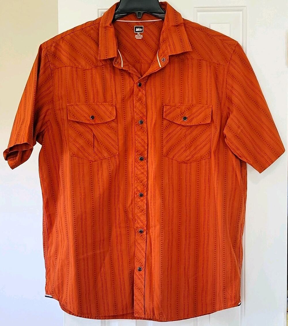REI Men’s XL Rust Orange Southwestern Stripe Snap Front Western Outdoor Shirt